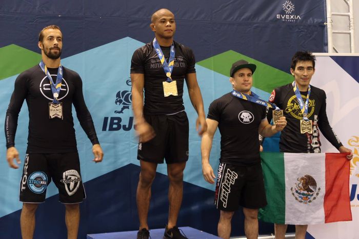 Sergio Calderón subcampeón faixa preta adulto en panamericano No-Gi